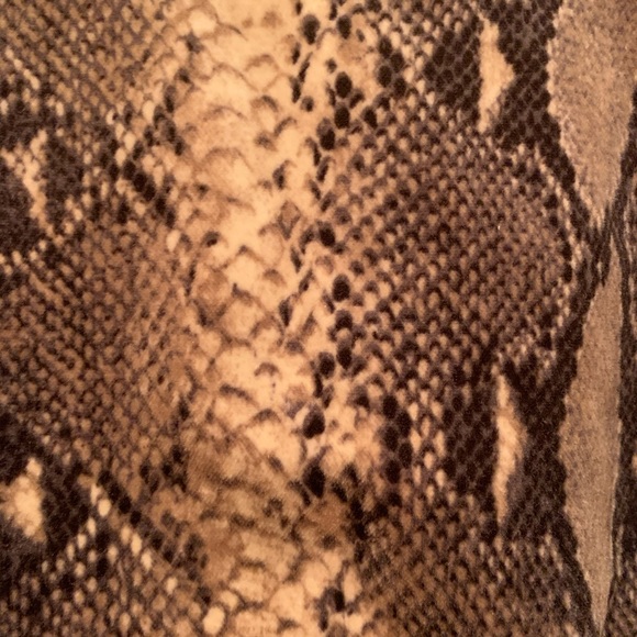 VALENTINO Snake Print Top - Picture 2 of 5